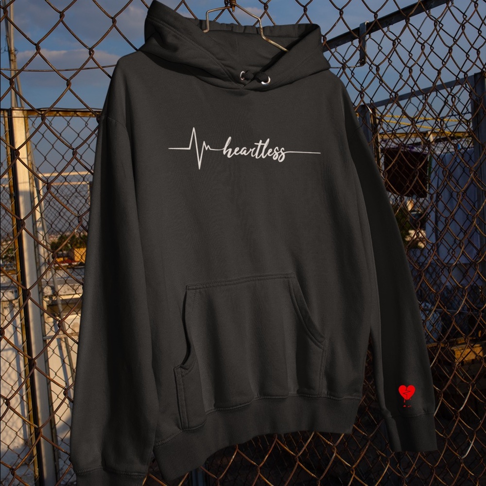 Heartless pullover